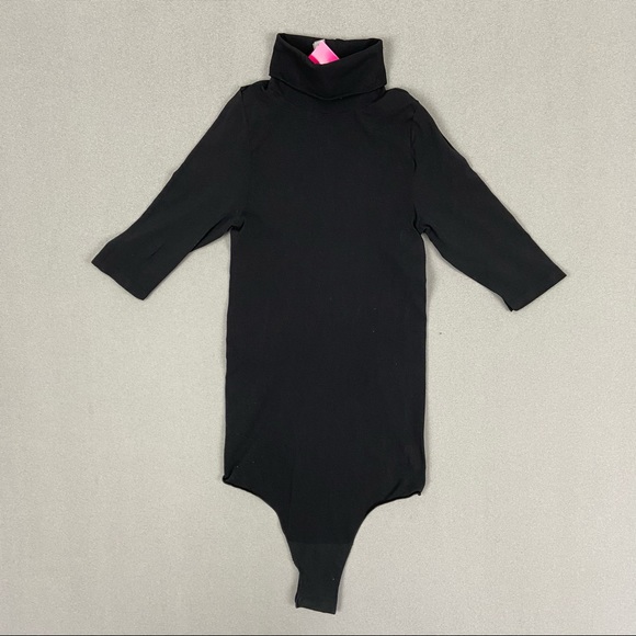 Commando Ballet Short Sleeve Turtleneck Bodysuit - Picture 4 of 9